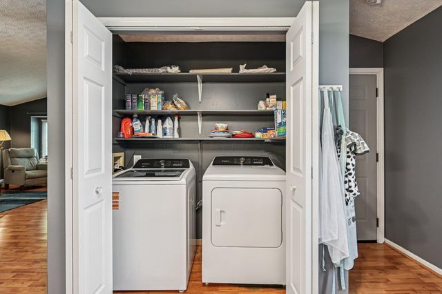 196 Blendon Road, West Jefferson, OH 43162