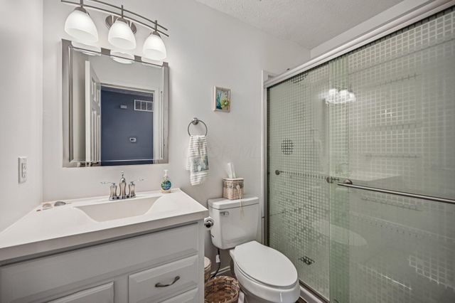 196 Blendon Road, West Jefferson, OH 43162