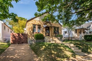 6325 Marquette Avenue, St Louis, MO 63139