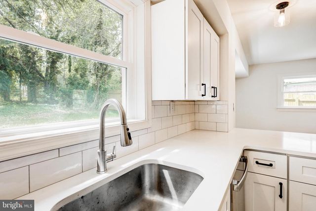 242 SHADELAND AVE, Drexel Hill, PA 19026