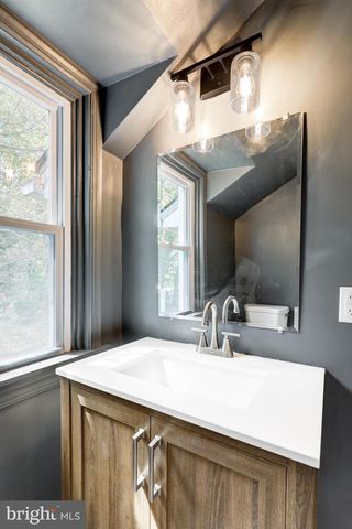 242 SHADELAND AVE, Drexel Hill, PA 19026