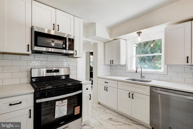 242 SHADELAND AVE, Drexel Hill, PA 19026