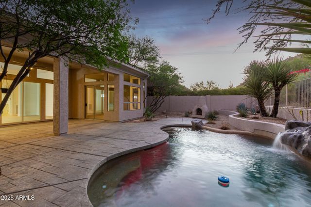 11568 E WHISPERING WIND Drive, Scottsdale, AZ 85255