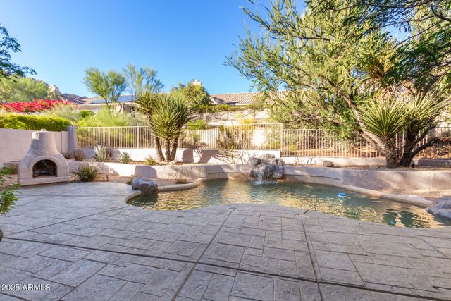 11568 E WHISPERING WIND Drive, Scottsdale, AZ 85255