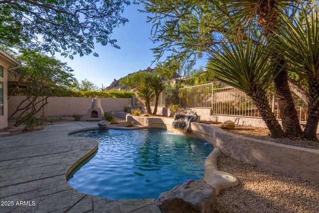 11568 E WHISPERING WIND Drive, Scottsdale, AZ 85255