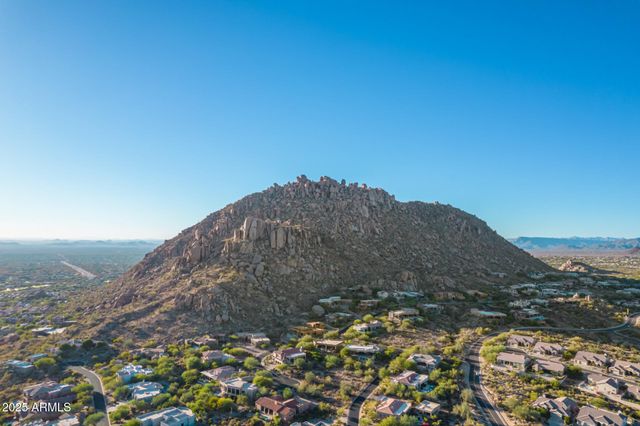 11568 E WHISPERING WIND Drive, Scottsdale, AZ 85255