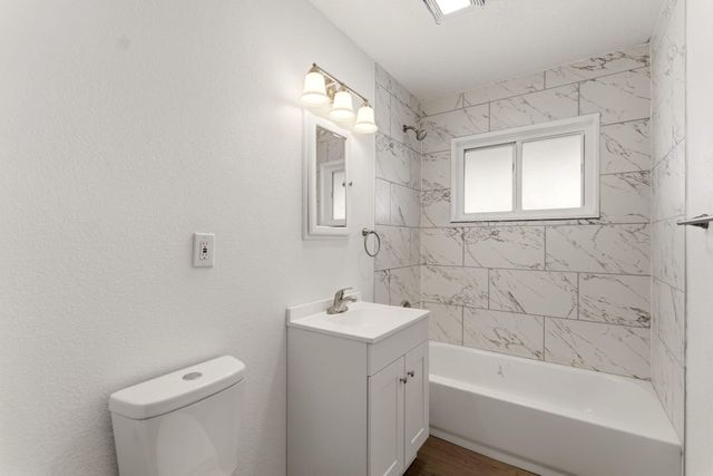 8116 Kathryn Avenue SE, Albuquerque, NM 87108