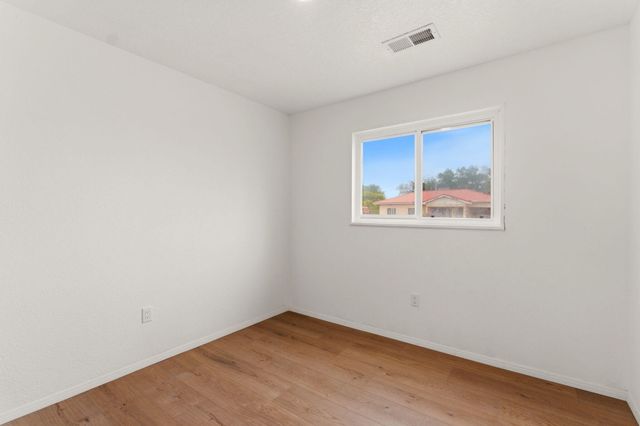 8116 Kathryn Avenue SE, Albuquerque, NM 87108