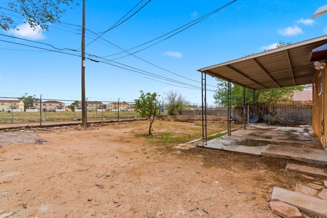 8116 Kathryn Avenue SE, Albuquerque, NM 87108