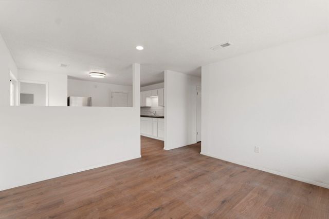 8116 Kathryn Avenue SE, Albuquerque, NM 87108