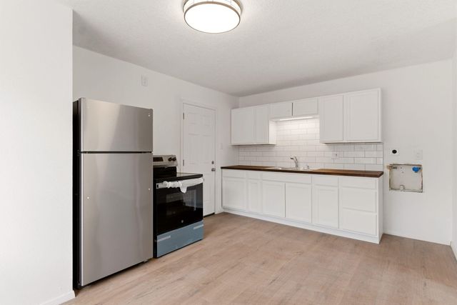 8116 Kathryn Avenue SE, Albuquerque, NM 87108