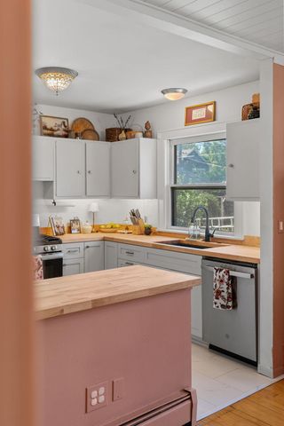 4441 42nd Avenue S, Minneapolis, MN 55406