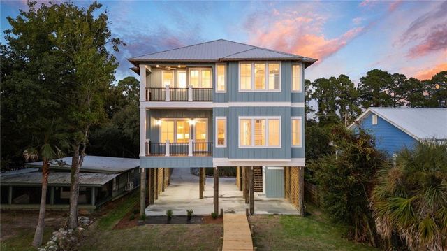 12243 County Road 1, Fairhope, AL 36532