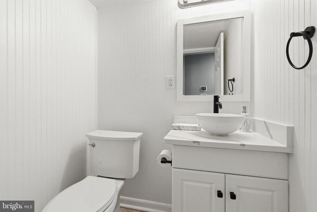 15004 DUFIEF, Gaithersburg, MD 20878