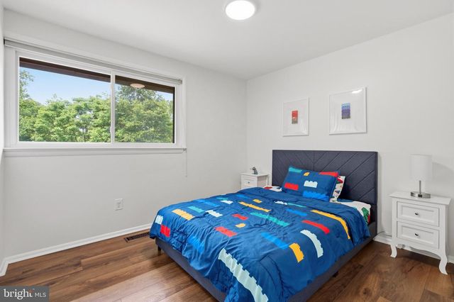15004 DUFIEF, Gaithersburg, MD 20878