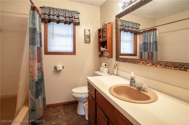 700 Grove Street, Mansfield, AR 72944