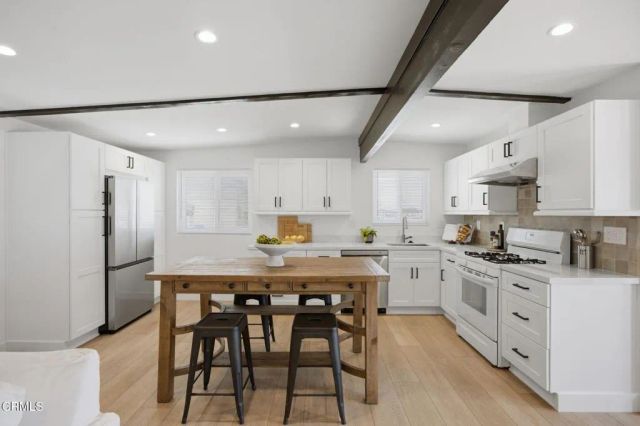 141 Glendale Avenue, Oxnard, CA 93035