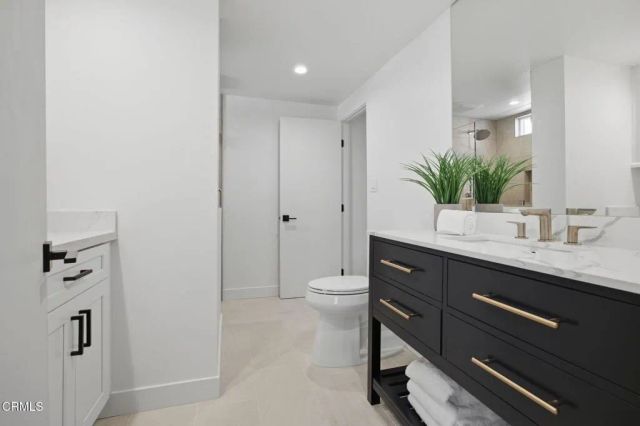 141 Glendale Avenue, Oxnard, CA 93035