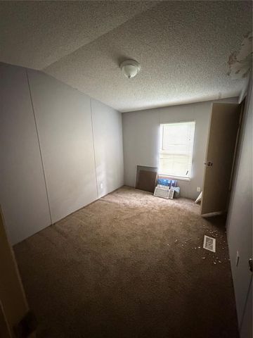 16202 Beaver Ln, Magnolia, TX 77355