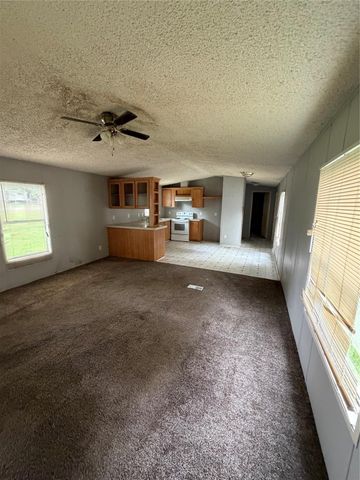 16202 Beaver Ln, Magnolia, TX 77355