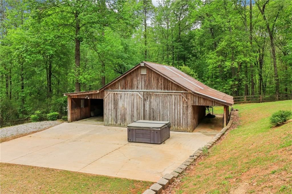 Image 25 of property listing at 5250 Aubrey Lane, Cumming, GA 30028