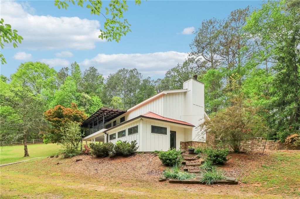 Image 26 of property listing at 5250 Aubrey Lane, Cumming, GA 30028