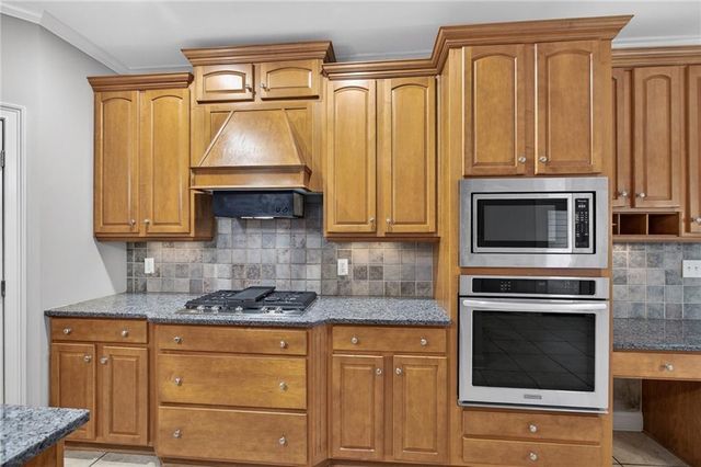 5807 Brookstone Circle NW, Acworth, GA 30101