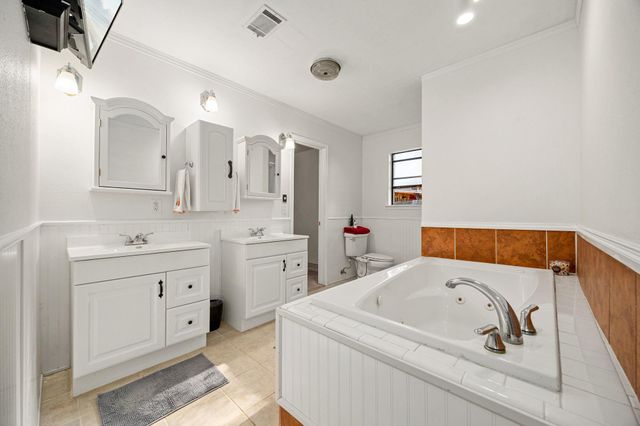 2621 Oak Haven DR, San Marcos, TX 78666