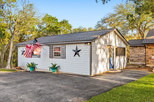 2621 Oak Haven DR, San Marcos, TX 78666