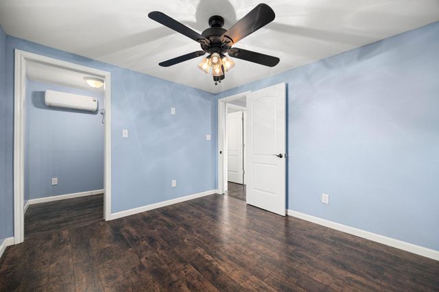 2621 Oak Haven DR, San Marcos, TX 78666