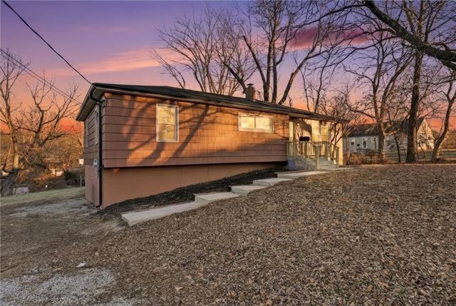 7867 James A Reed Road, Kansas City, MO 64138