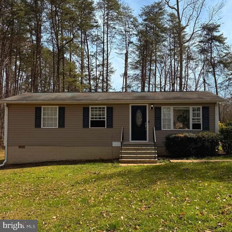 10400 LANDON LN, Spotsylvania, VA 22551