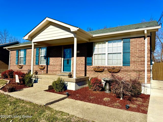 302 Bucky Burton Dr, Louisville, KY 40229