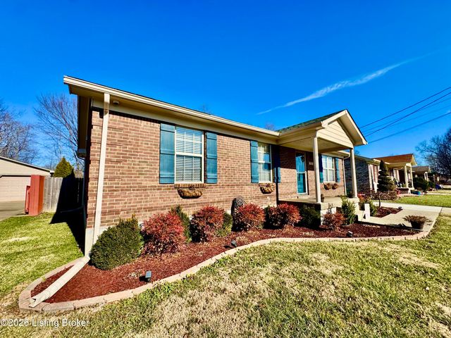 302 Bucky Burton Dr, Louisville, KY 40229