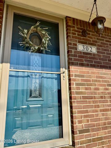 302 Bucky Burton Dr, Louisville, KY 40229