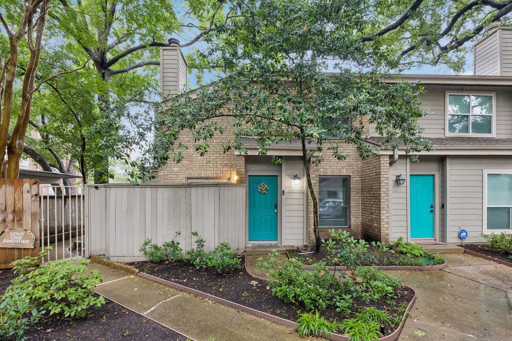 2601 Augusta Drive 14, Houston, TX 77057