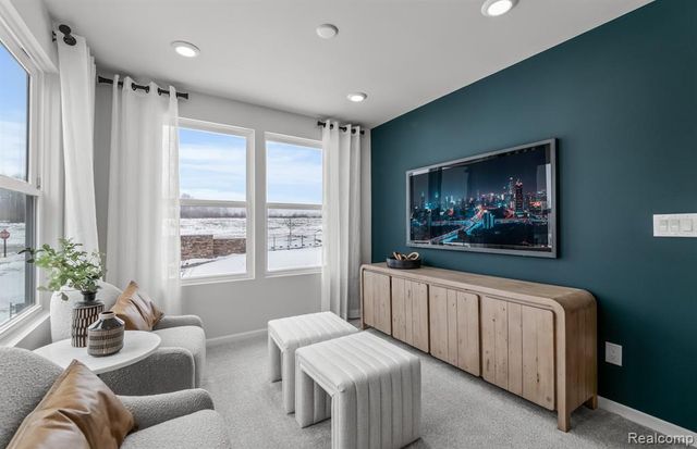 1515 Arcadia Drive, Milford, MI 48381