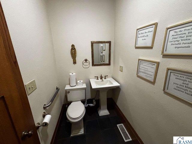 114 Pohl Road, Mankato, MN 56001