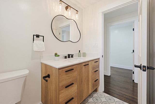 64 Hunting Ave, Shrewsbury, MA 01545