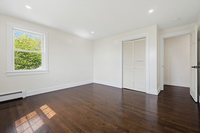 64 Hunting Ave, Shrewsbury, MA 01545