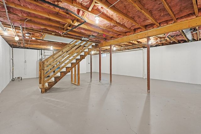 64 Hunting Ave, Shrewsbury, MA 01545