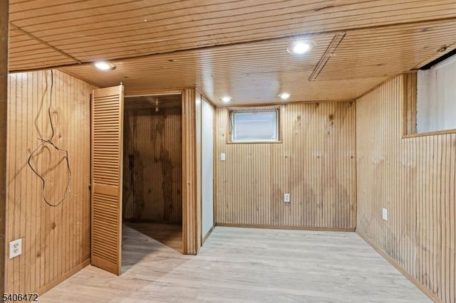 15 Valley St, Newark City, NJ 07106