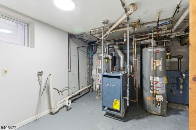 15 Valley St, Newark City, NJ 07106