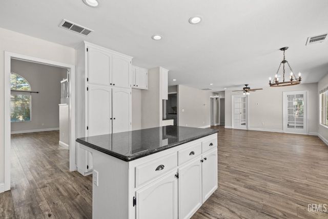 1012 Tularosa Street, Bakersfield, CA 93312