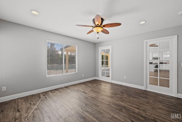 1012 Tularosa Street, Bakersfield, CA 93312