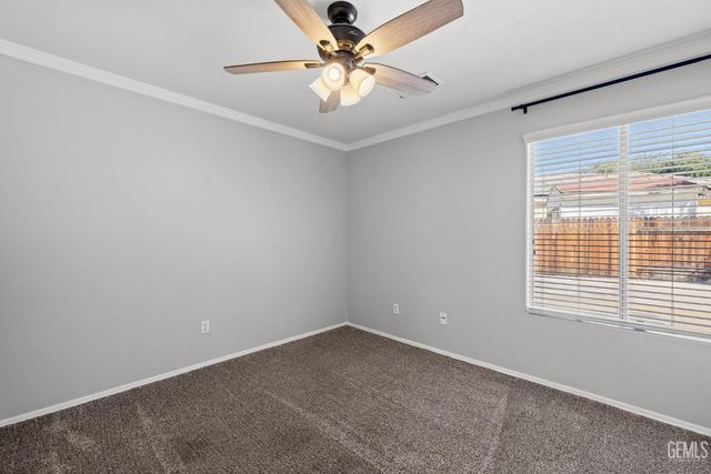 1012 Tularosa Street, Bakersfield, CA 93312