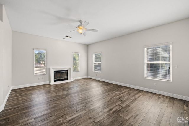 1012 Tularosa Street, Bakersfield, CA 93312