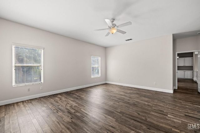 1012 Tularosa Street, Bakersfield, CA 93312