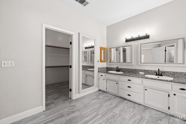 1012 Tularosa Street, Bakersfield, CA 93312