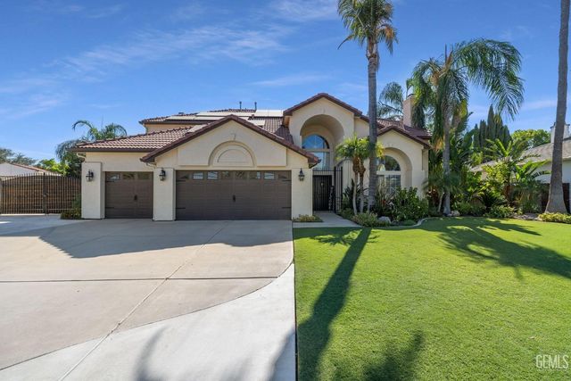 1012 Tularosa Street, Bakersfield, CA 93312